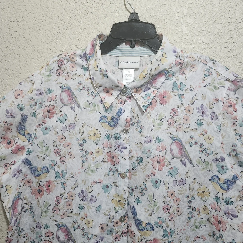 Alfred Dunner White Floral and Birds Button Down Shirt Blouse - Picture 7 of 10